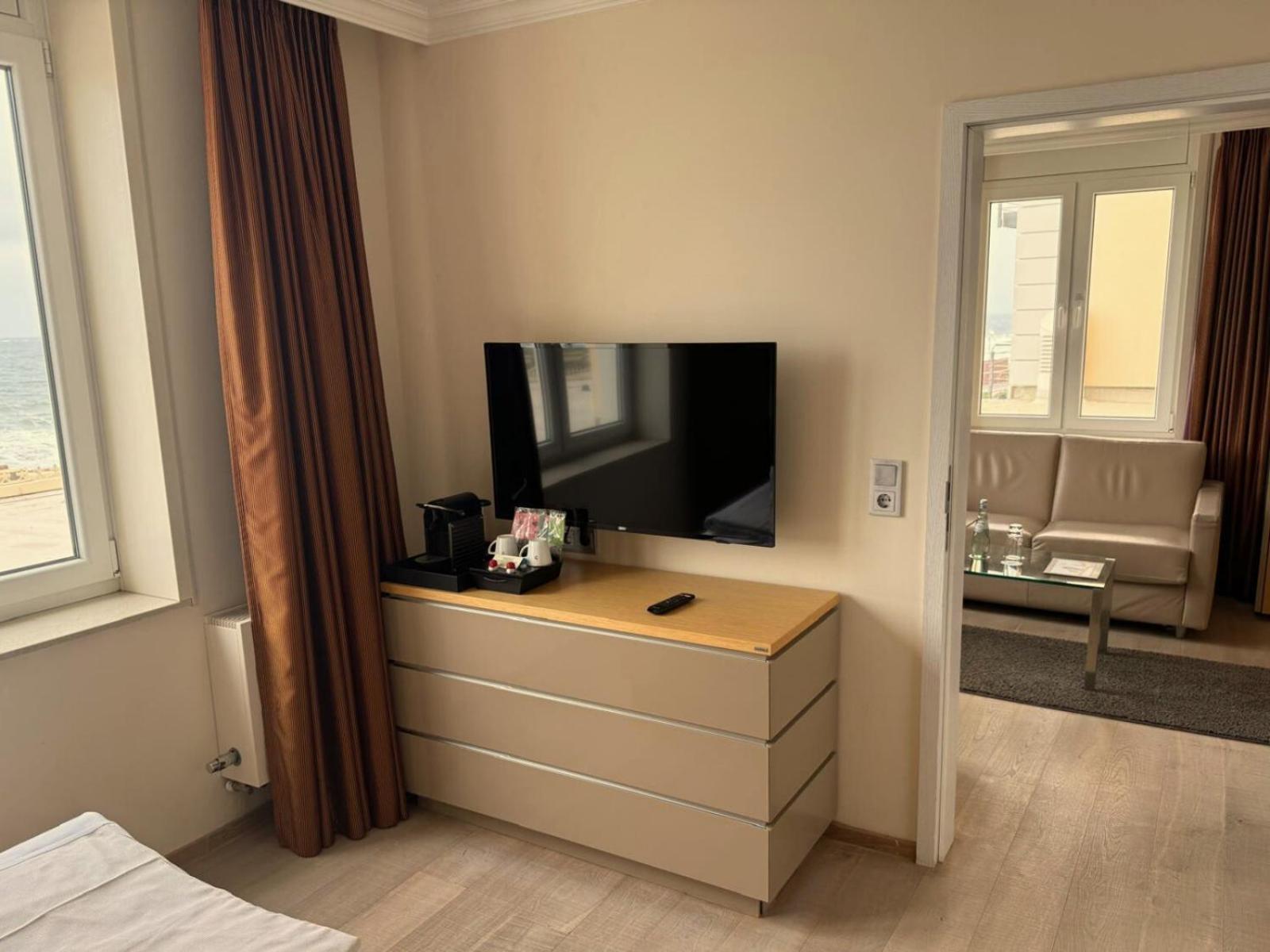 Strandhotel Georgshoehe Нордерней Экстерьер фото
